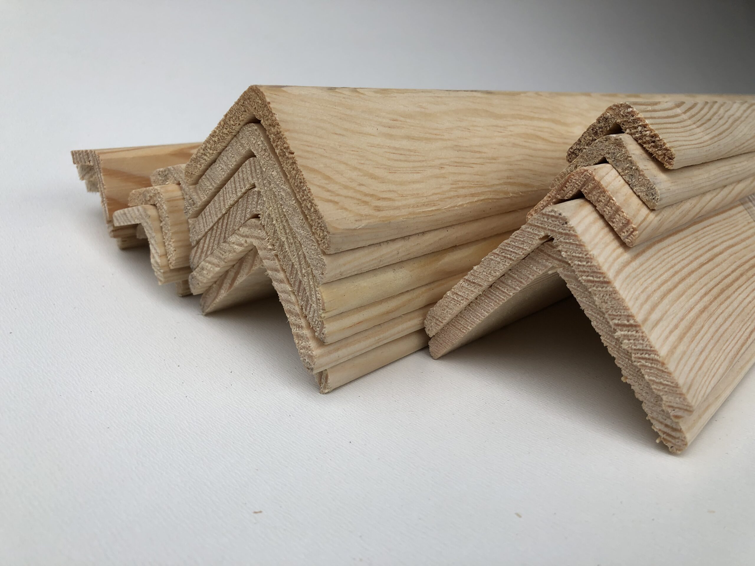 Kątowniki drewniane 1 Kątownik dębowy Warszawa – solidne drewno