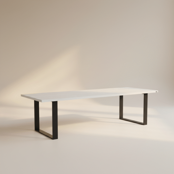 Stół z litego drewna SZUM Stół SZUM – ręcznie wykonany mebel z litego drewna