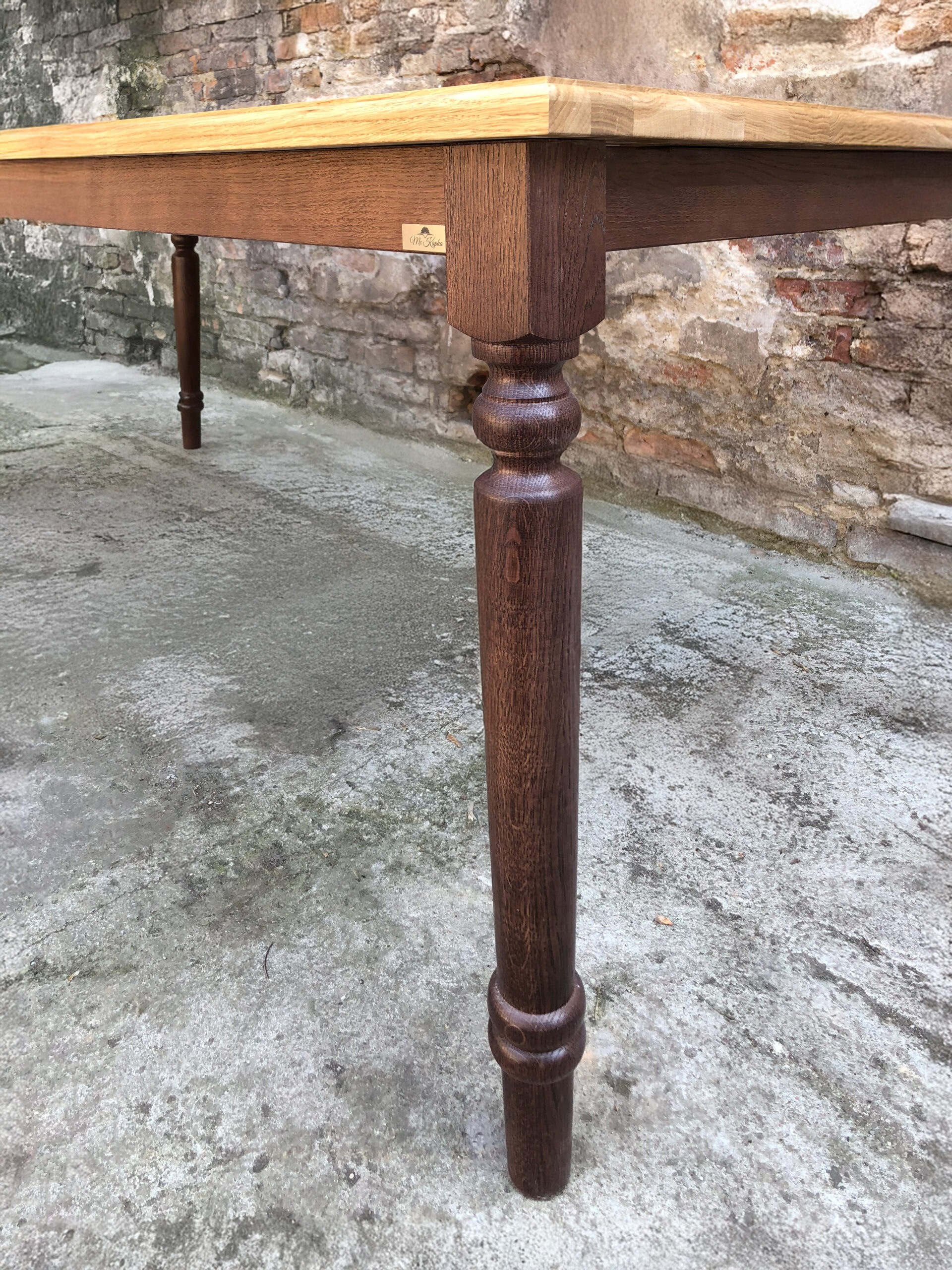 Tu powstają meble Twoich marzeń - stolarstwo artystyczne 1 toczone nogi stolu czajka detal scaled