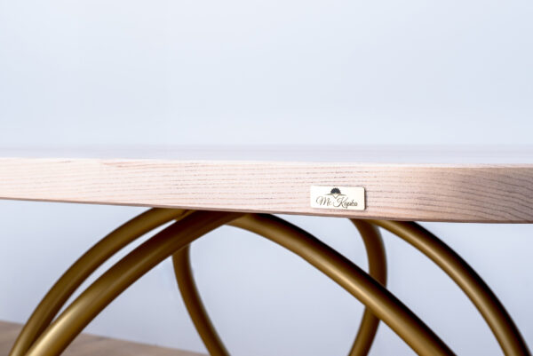 zlote-nogi-okregi-designerski-stol Stół drewniany Enklawa